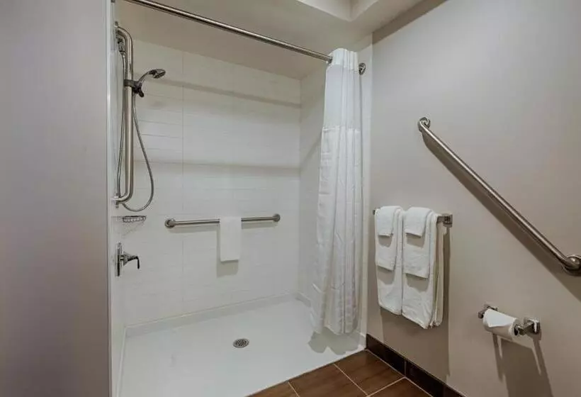 身障者適用スタンダードルーム, Microtel Casselman