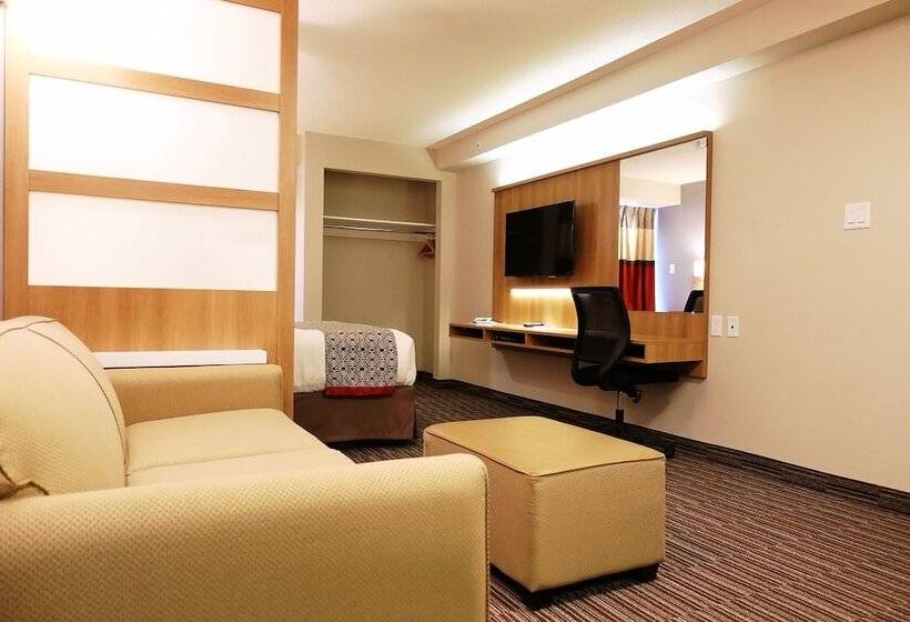 جناح, Microtel Casselman