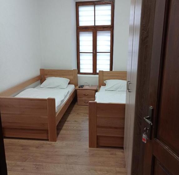 استودیوی استاندارد, Apartmani Aleksandar