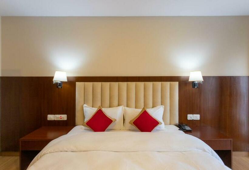 اتاق لوکس, Gorkha Garden