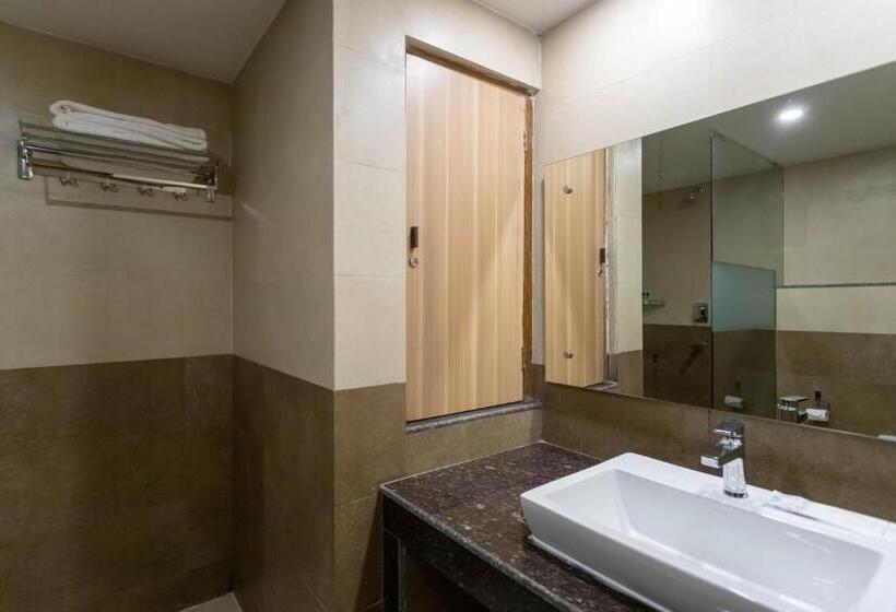 سوییت, Gorkha Garden