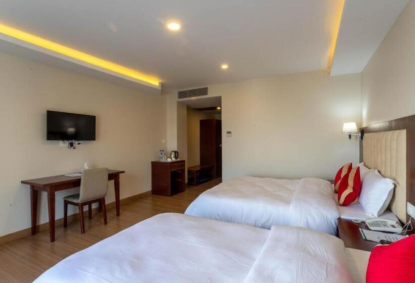 اتاق خانوادگی, Gorkha Garden