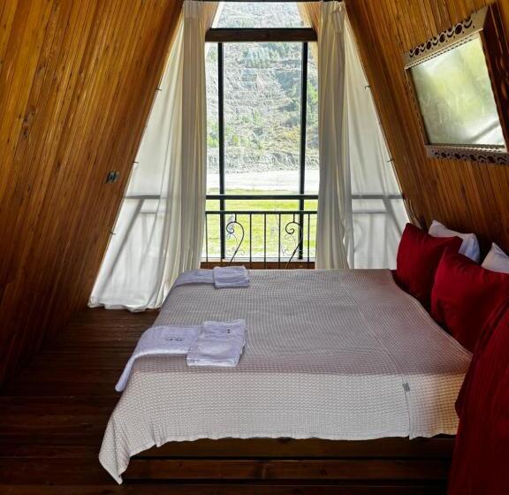 Люкс Дюплекс, Bujtina Vjosa