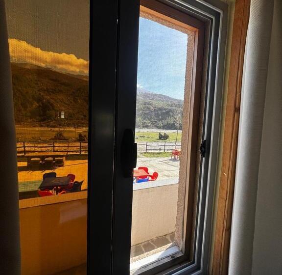 Номер Стандарт Трехместный, Bujtina Vjosa