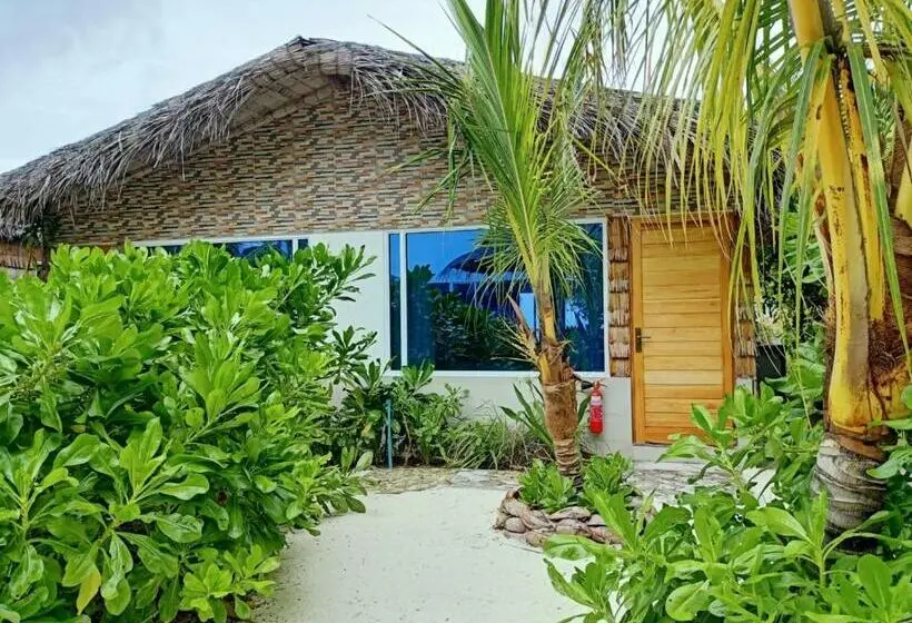 اتاق لوکس با چشم‌انداز دریا, Island Life Maldives Retreat & Spa