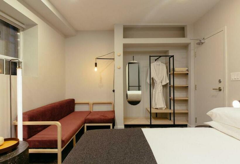 اتاق استاندارد, Ode