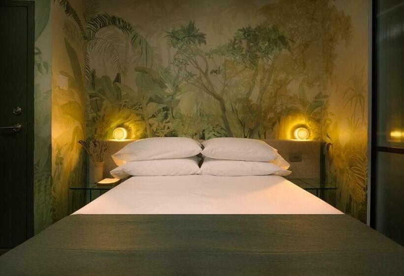 اتاق استاندارد, Ode