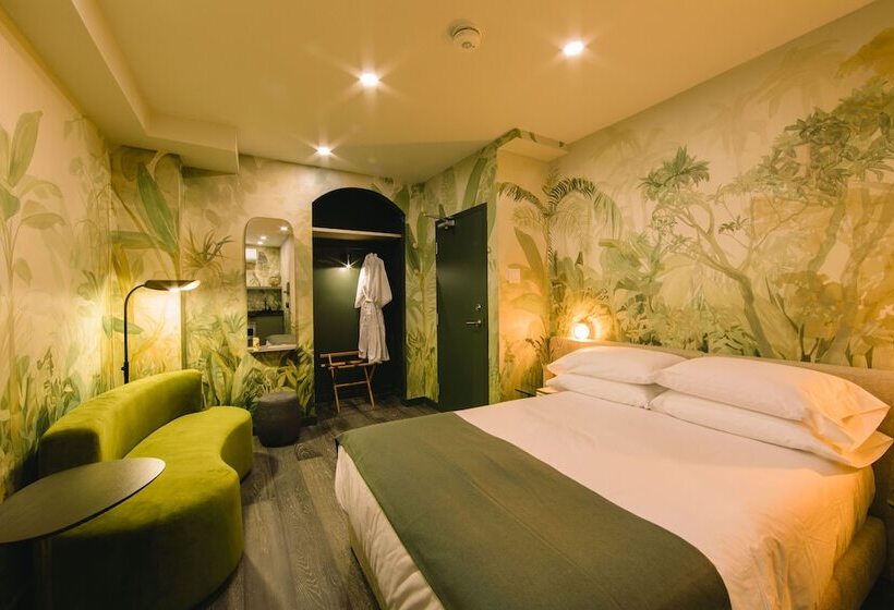 اتاق عادی, Ode