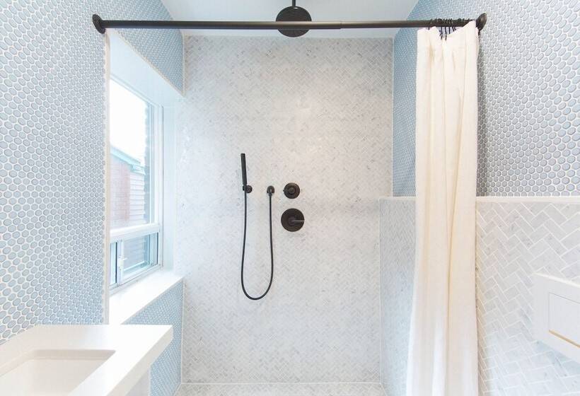 اتاق اکونومی, Ode