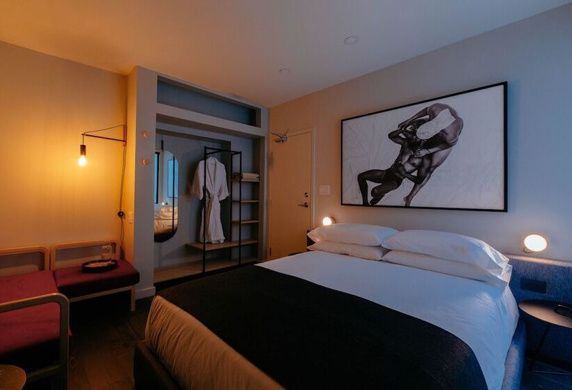 اتاق استاندارد, Ode