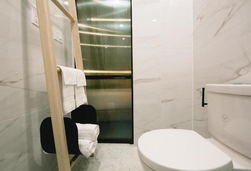 اتاق استاندارد, Ode