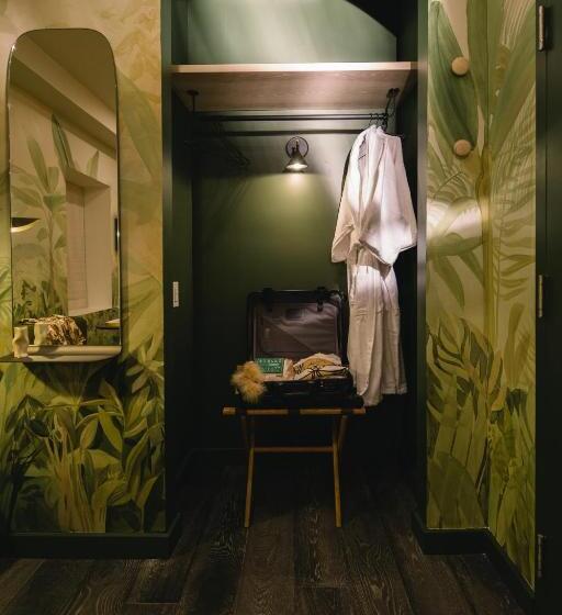 اتاق استاندارد, Ode