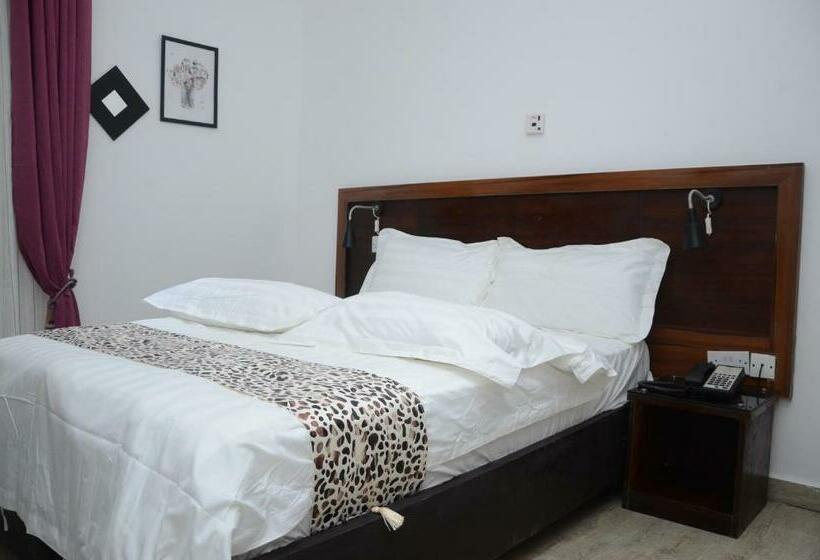 اتاق استاندارد, Estee