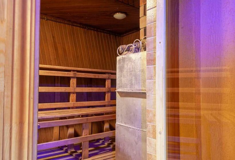 اتاق استاندارد, Buru Guru Viesu Nams Zīdu Kolns