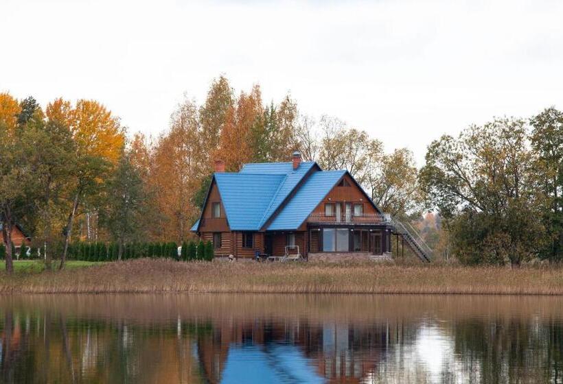 اتاق استاندارد با سرویس بهداشتی مشترک, Buru Guru Viesu Nams Zīdu Kolns