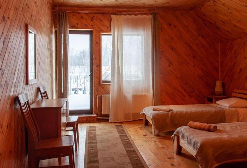 اتاق استاندارد, Buru Guru Viesu Nams Zīdu Kolns