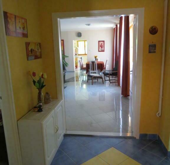 침실 3개 아파트, Pásztor Fogadó