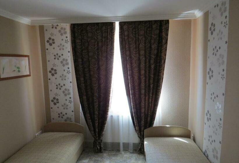 침실 3개 아파트, Pásztor Fogadó