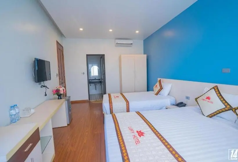 اتاق استاندارد سه نفره, Luffy Hotel 2