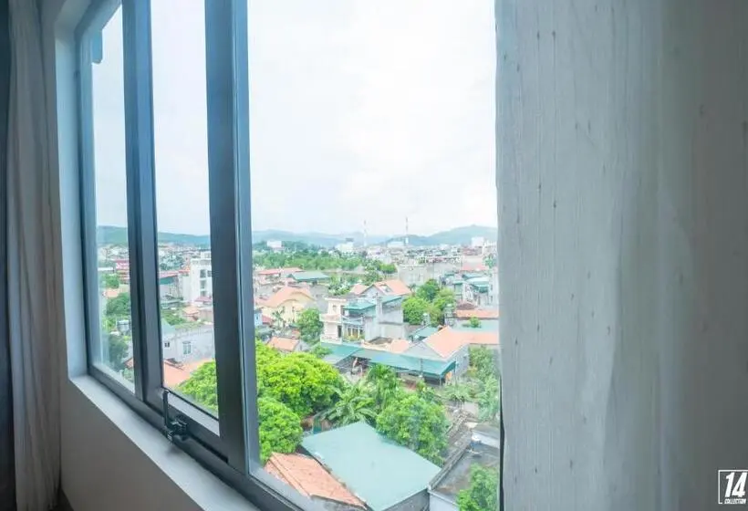 اتاق استاندارد چهارنفره با چشم‌انداز باغ, Luffy Hotel 2
