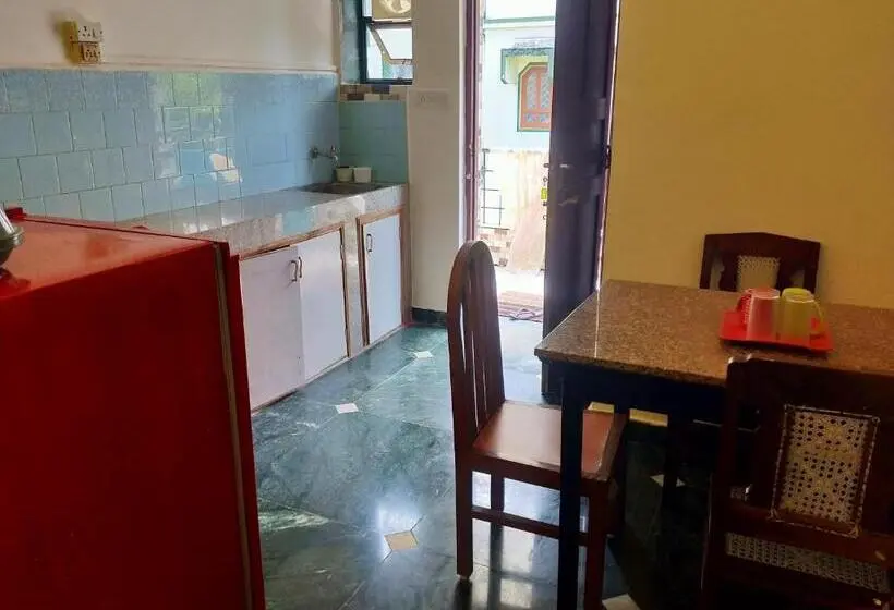テラス付スイート, Alexmarie Guest House 5 Min To Candolim Beach