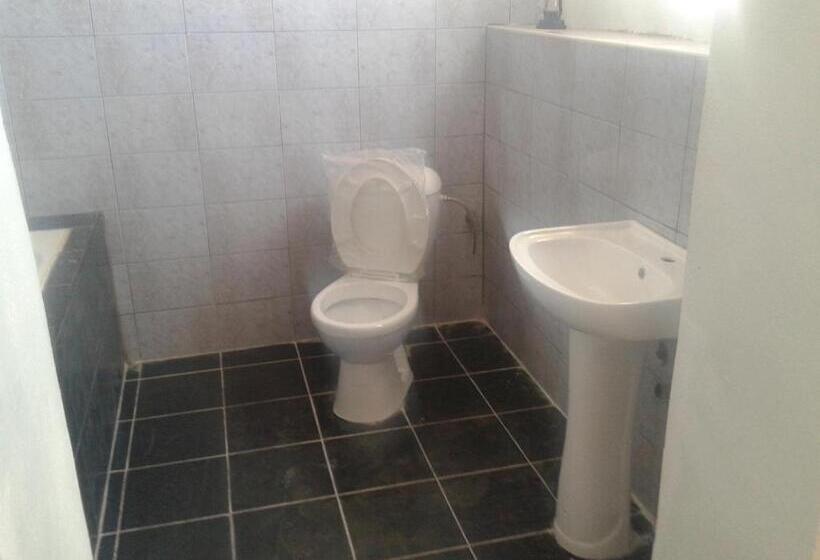 اتاق اکونومی, Ecole Lodge Antananarivo