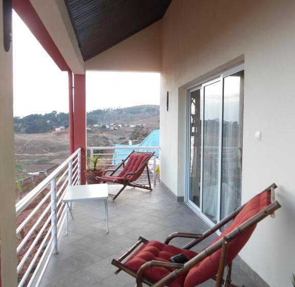 اتاق خانوادگی, Ecole Lodge Antananarivo
