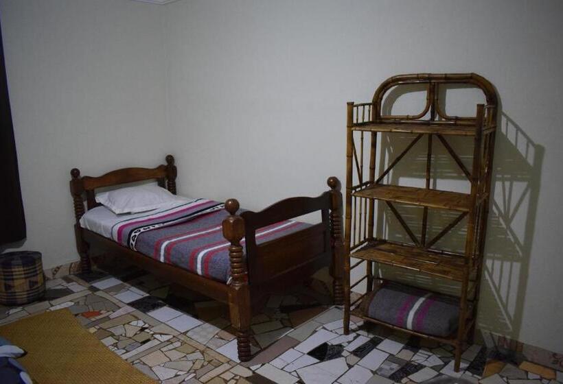 اتاق اکونومی, Ecole Lodge Antananarivo