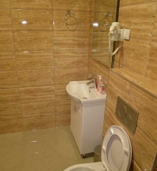 اتاق استاندارد سه نفره, B&b Hisar International