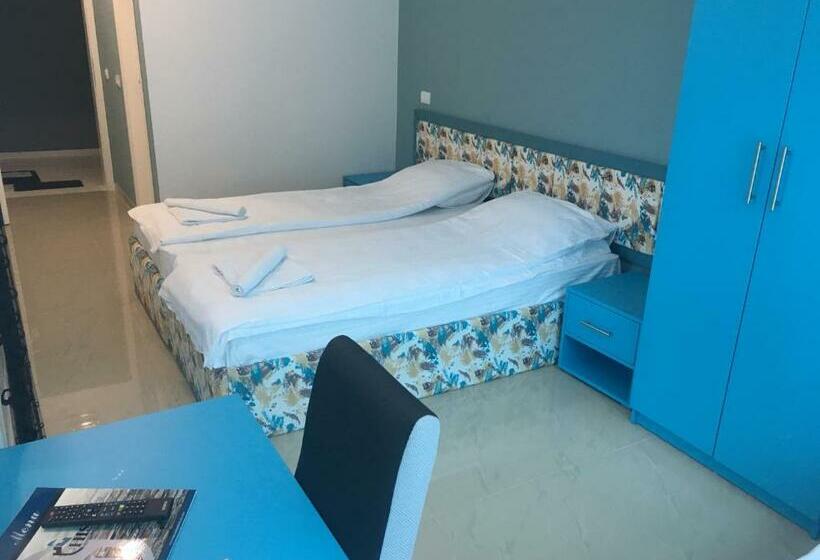 اتاق استاندارد سه نفره, B&b Hisar International