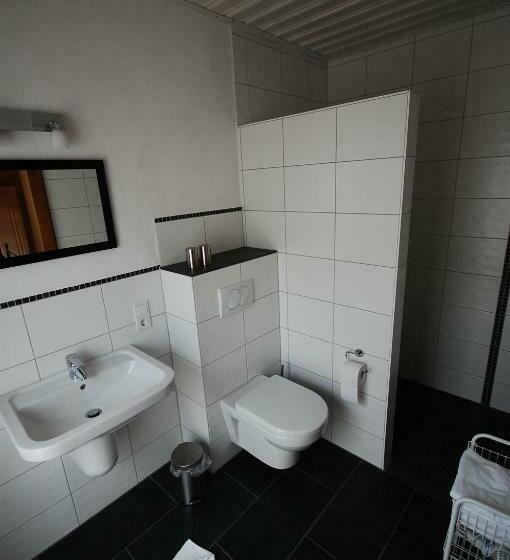 חדר אקונומי, Gästezimmer Im Weingut Amlinger&sohn