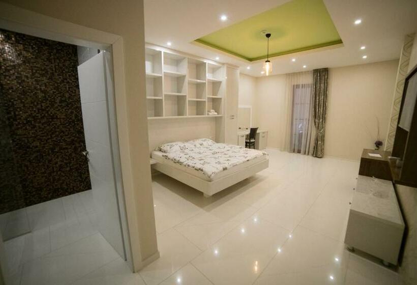 اتاق استاندارد, Urban