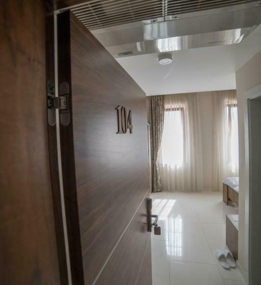 اتاق استاندارد با تخت بزرگ, Urban