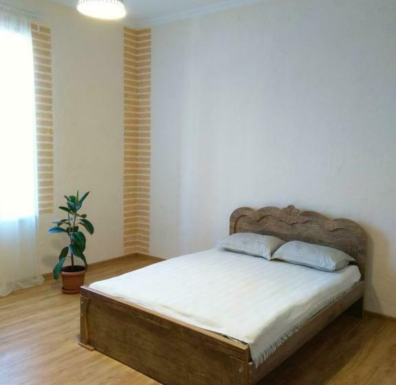 اتاق استاندارد با سرویس بهداشتی مشترک, Greengate