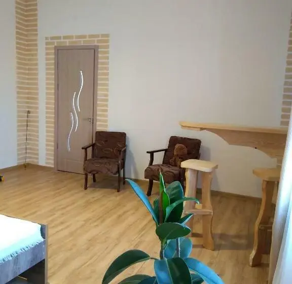 اتاق استاندارد با سرویس بهداشتی مشترک, Greengate