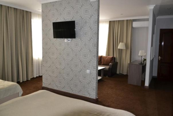 اتاق لوکس, Bereke