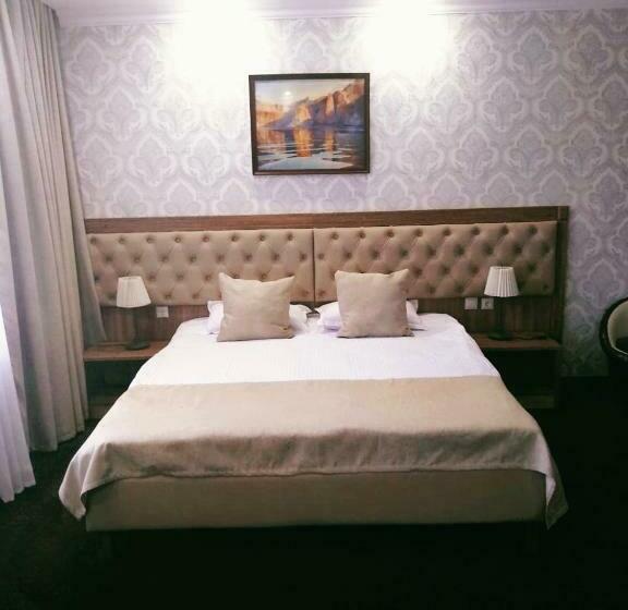 اتاق لوکس, Bereke