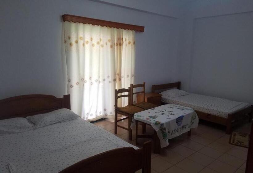 带海景的标准工作室, Hyso Vela