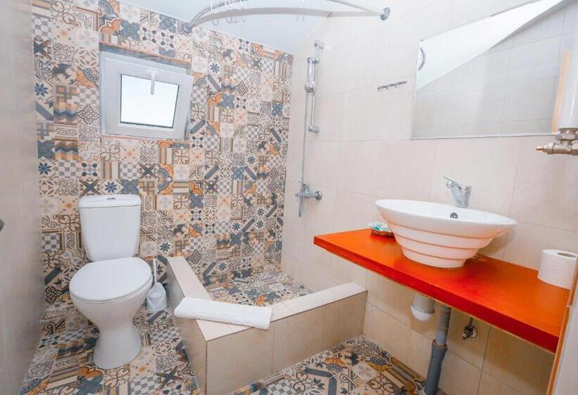 اتاق استاندارد, Laguna Beach Club Bazaleti Lake