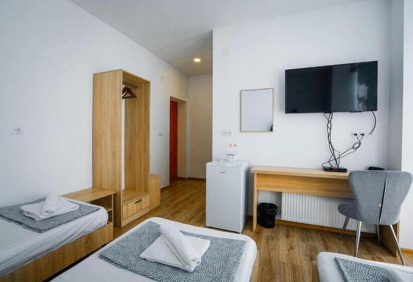 اتاق راحتی سه تخته, Laguna Beach Club Bazaleti Lake