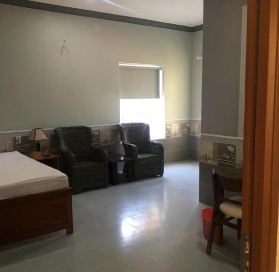 اتاق لوکس, Aurora Mekong