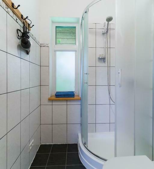 اتاق استاندارد, Cērpas