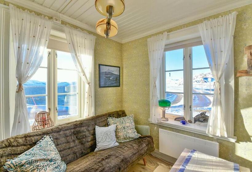 Студия Стандарт, Kongsfjord Arctic Lodge