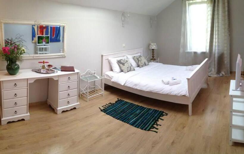 اتاق لوکس, More Guesthouse