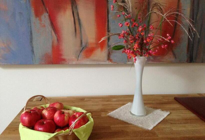 سوییت خانوادگی, More Guesthouse