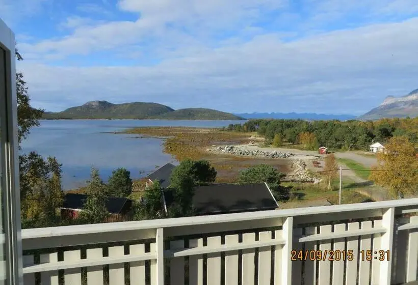 シングルデラックスルーム, Ulvsvåg Gjestgiveri Og Fjordcamping As