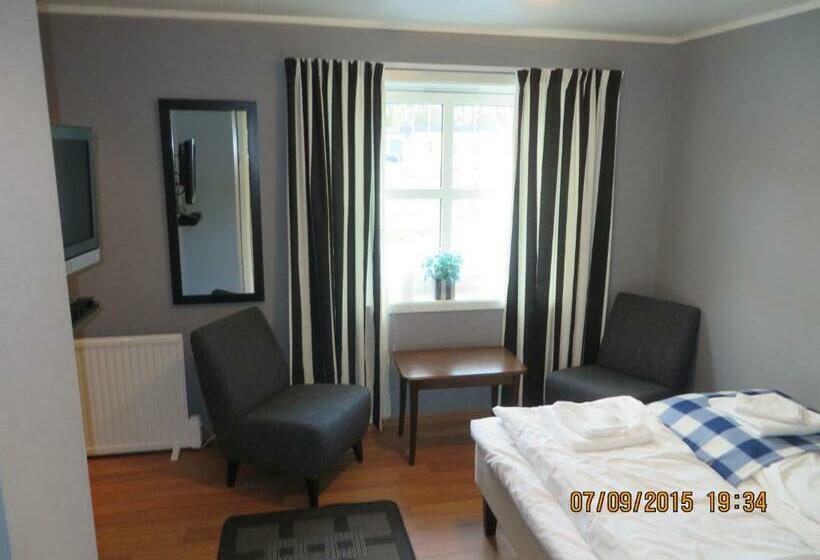 Номер Стандарт, Ulvsvåg Gjestgiveri Og Fjordcamping As