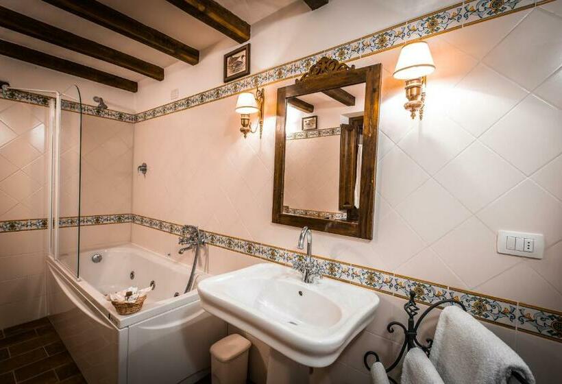 Стандартный Номер Кровать Кинг, Torre Piantarosa