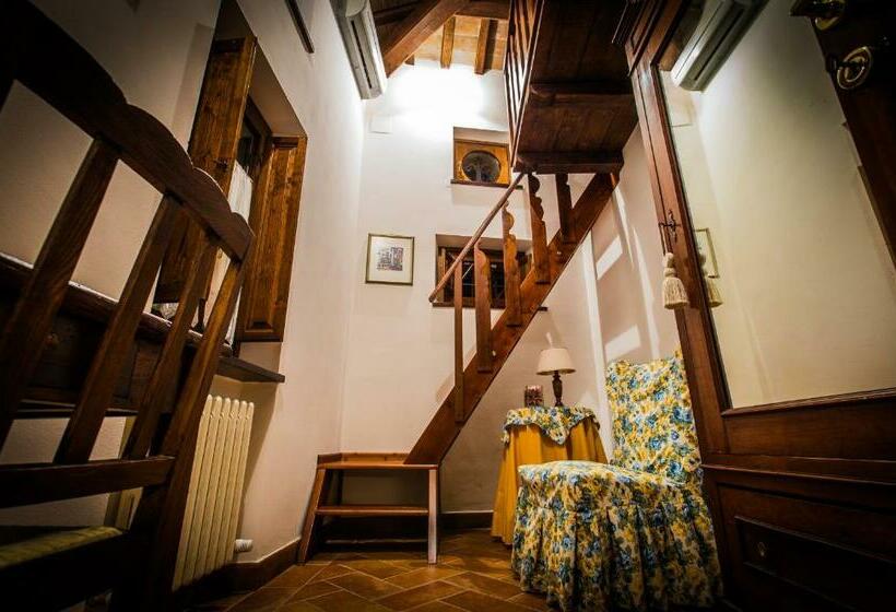 Полулюкс Вид на Сад, Torre Piantarosa