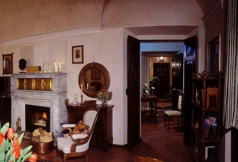 סוויטה קלאסית, Castello Di Strambinello